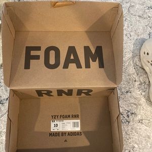 Yeezy foam runners
